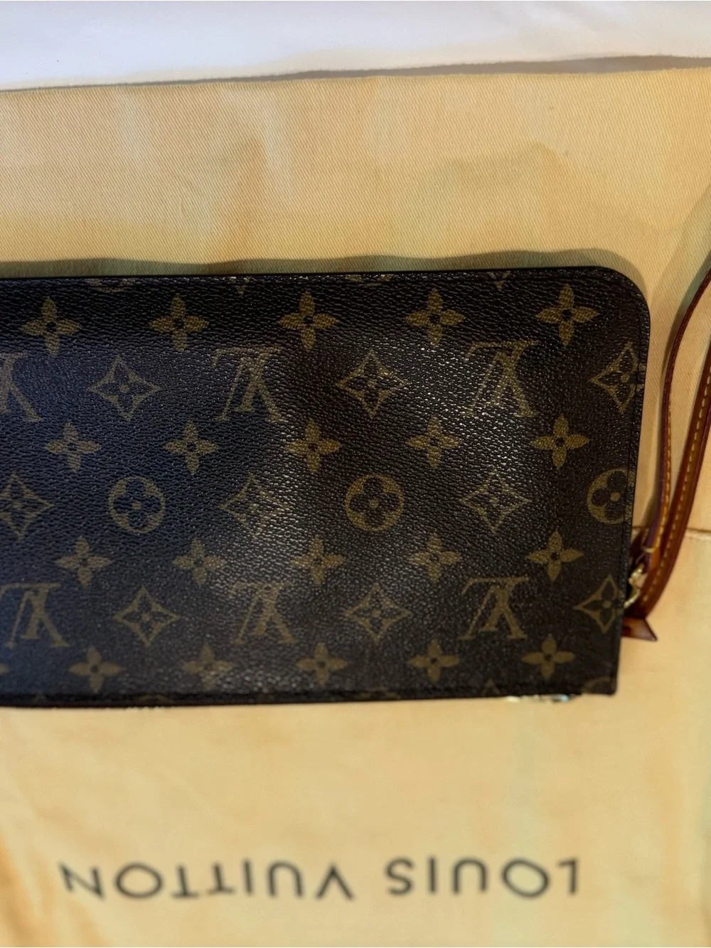 Louis Vuitton Neverfull MM Bag